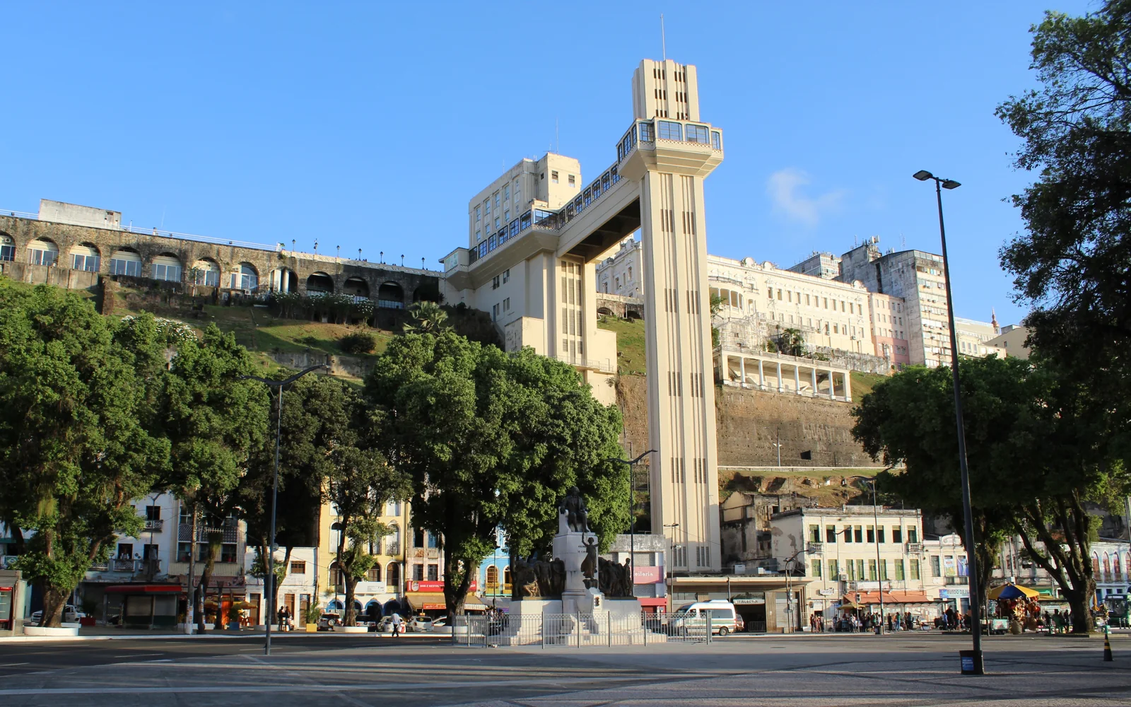 Foto ilustrativa de Salvador, não um panorama ao vivo